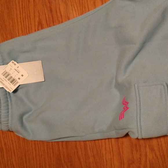 Reebok Joggers - Picture 3 of 5